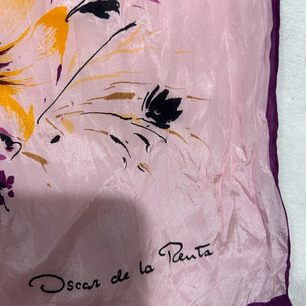 Used - Oscar de la Renta Scarf - Picture 2 of 4